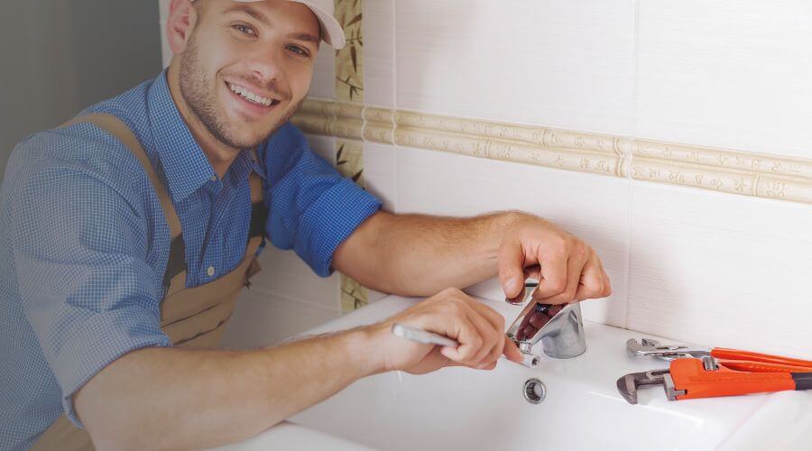 Professional clogged drains services in Newhall, WV